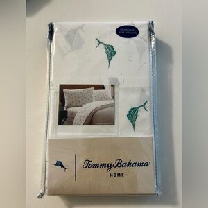 TOMMY BAHAMA MARINERS CATCH STANDARD PILLOWCASE PAIR